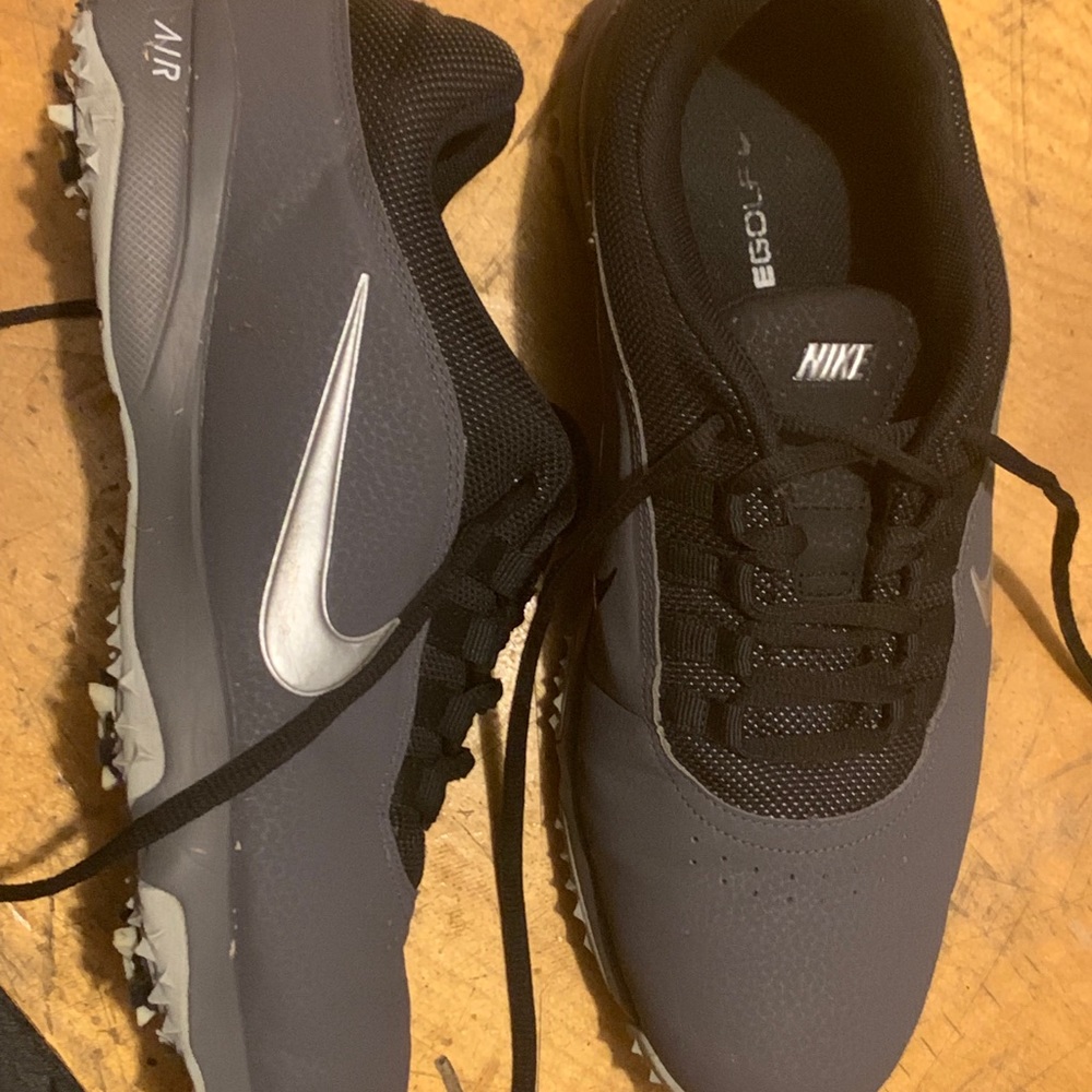 Men Size 9 Nike Golf Shoes